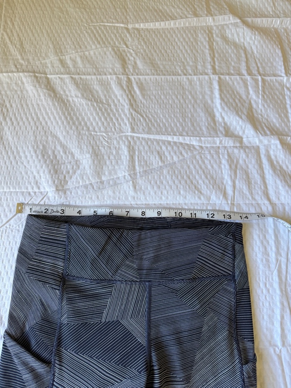 lululemon athletica Navy Geometric Cropped Leggings - Picture 8 of 11